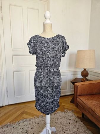 Sommerkleid, blau, Maje, Gr. S