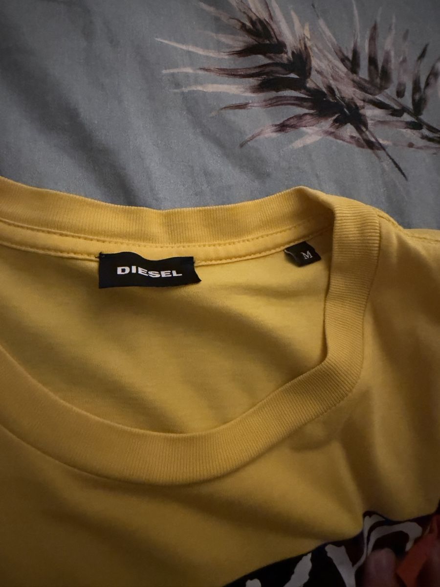 Diesel Kleiderpakete: 3 T-shirts Diesel, M – Gebraucht aus Arbedo von sha_pv58 5