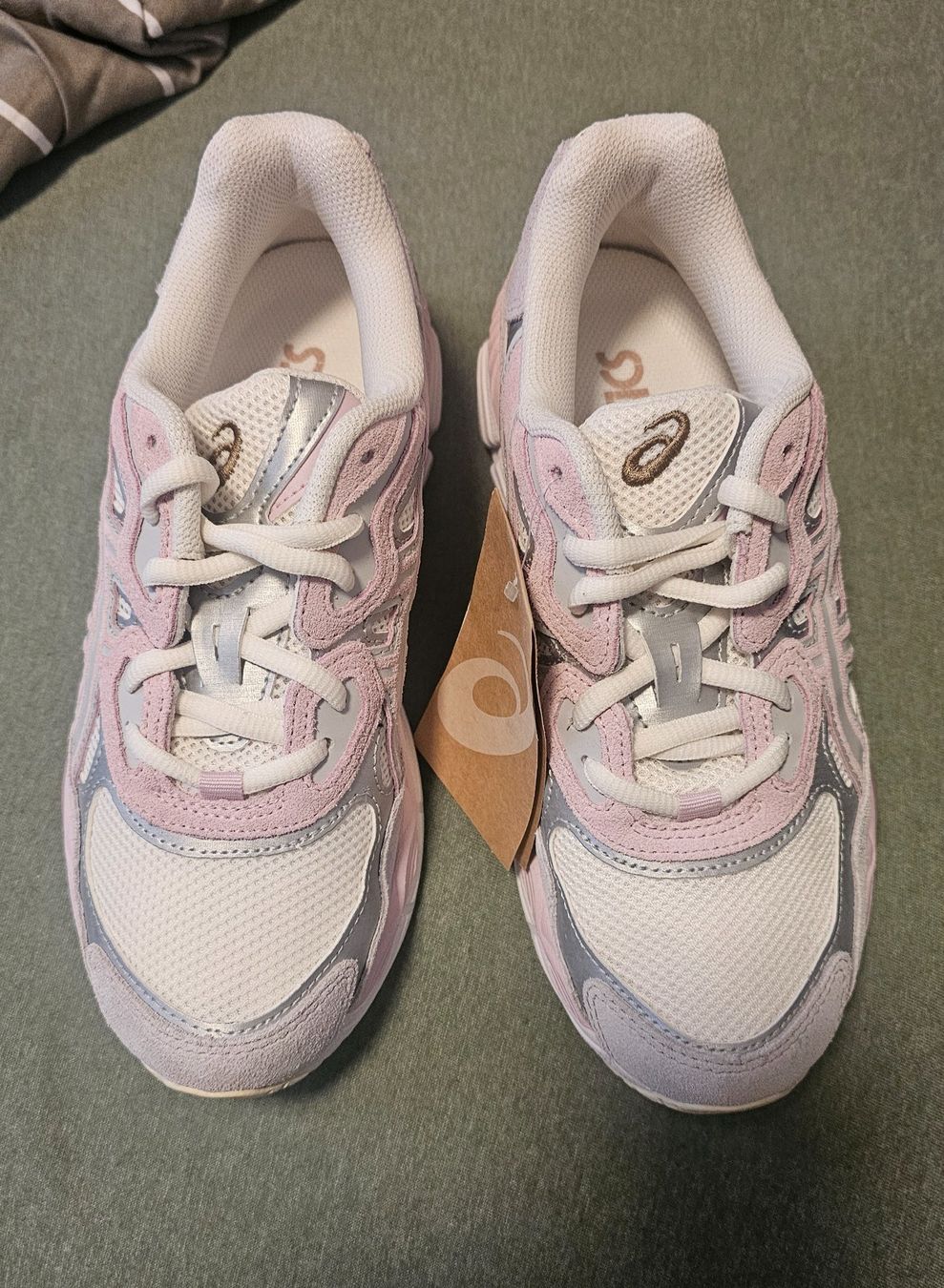 Asics Scarpe da donna: Asics basket femme neuve – Nuovo e nell'imballaggio originale da St-Prex venduto da sebgav 5