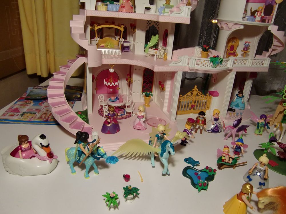 playmobil schloss mit einrichtung