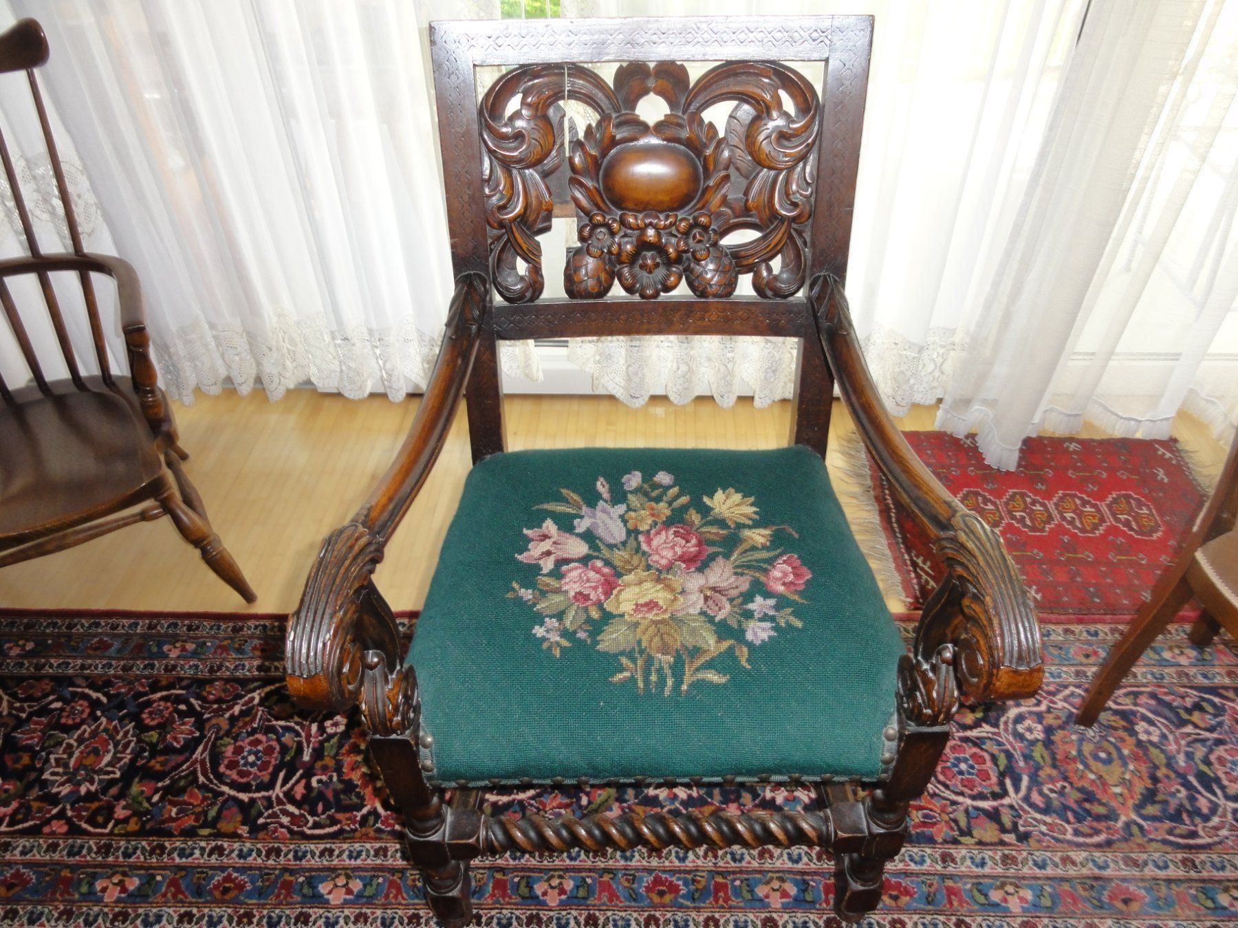Poltrone: Antiker Gobelinsessel – Usato da Steffisburg venduto da Robinh.17