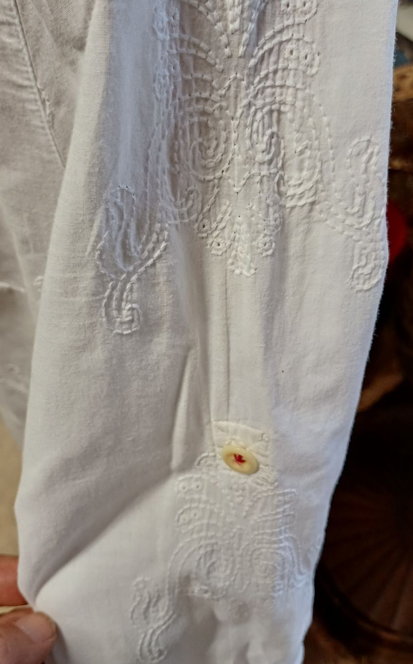 Blusen: weisse Bluse im L von 0039 Italy – Gebraucht aus Merenschwand von Brockinell 4