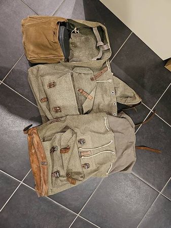 Alte Militär Rücksäcke
