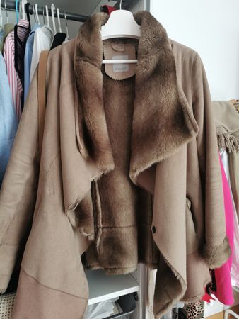 PINKO Winterjacke Kunstfell Gr. 38 Beige Top Zustand