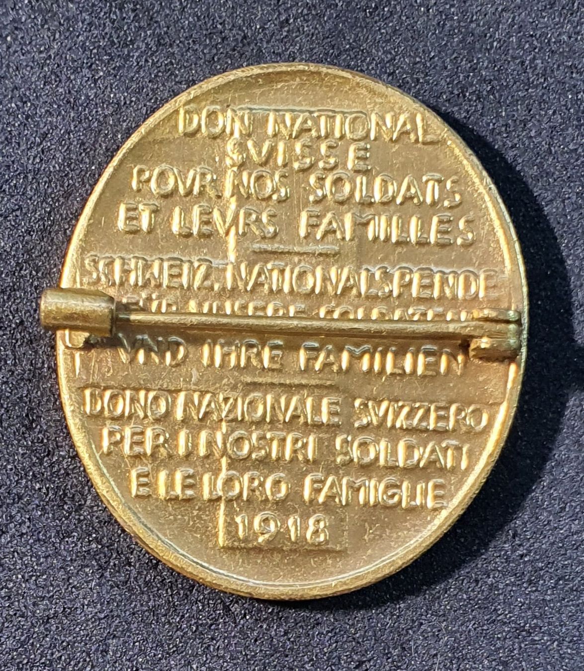 Schweizer Armee Plaketten & Abzeichen: V042B - Brosche Schweizer Nationalspende Silber vergoldet – Gebraucht aus Reinach BL von Boston-Verkauf 2