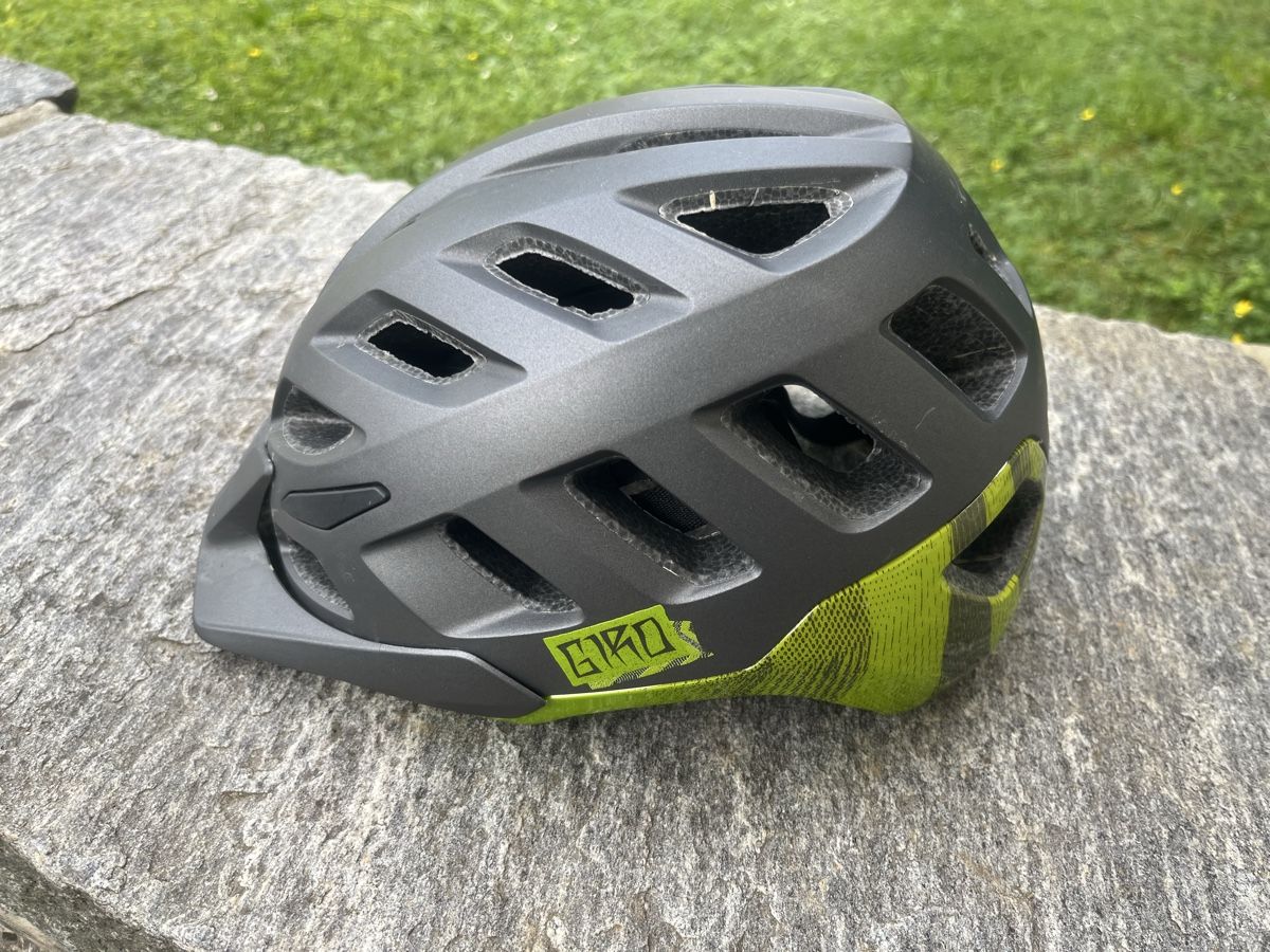 Giro Caschi: Casque vélo Giro – Nuovo (secondo la descrizione) da Fleurier venduto da Chadow7080