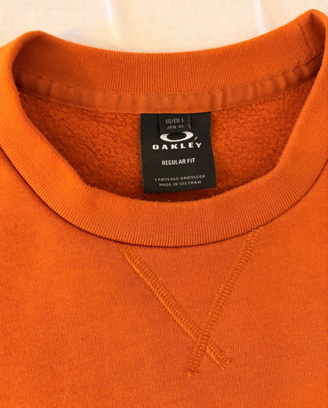 Oakley Pulls & Sweat-shirts: Oakley Sweatshirt, Grosse L – D'occasion à Matten b. Interl par rkm_p2ck 1
