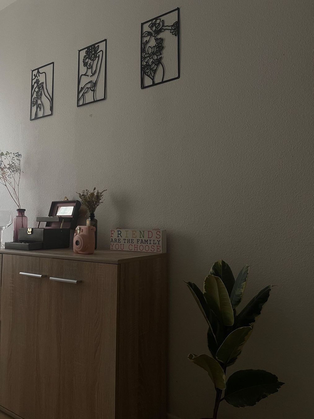 Commodes: Kommode - mit schubladen – D'occasion à Zürich par dea_tn89 1