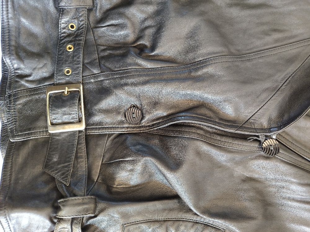 Giacche: Coole Vintage-Lederjacke in Schwarz - Zeitloser Style – Usato da Mumpf venduto da Cresli01 2