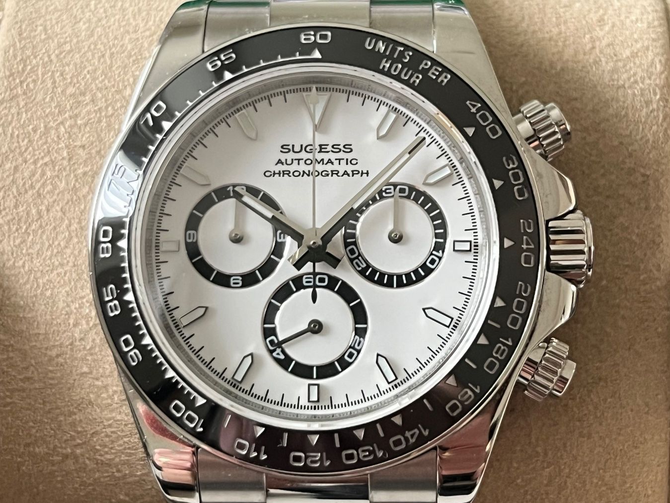Uhren: Daytona Panda SUGESS Chronograph wie Ref. 126500LN/116500LN – Neu (gemäss Beschreibung) aus Zürich von Atelier-Sablier