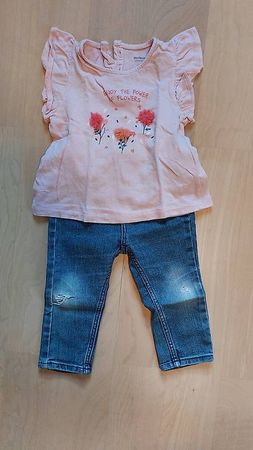 Baby Outfit - T-Shirt mit Jeans