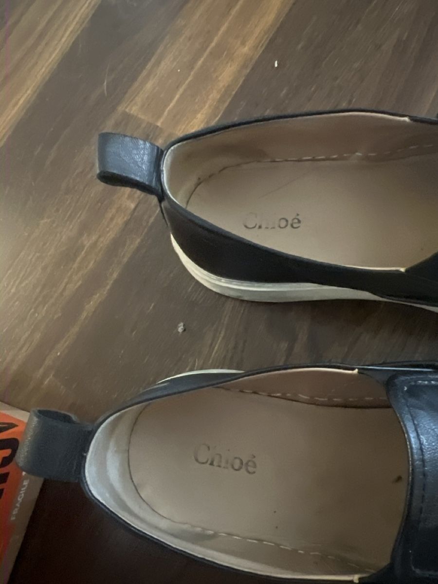 Chloé Scarpe da donna: Chloe Black Gold Studded Slip-ons size 40 – Usato da Zürich venduto da tan_8nxr 2