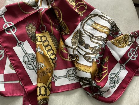 Foulard Seide Weinrot goldfarbig