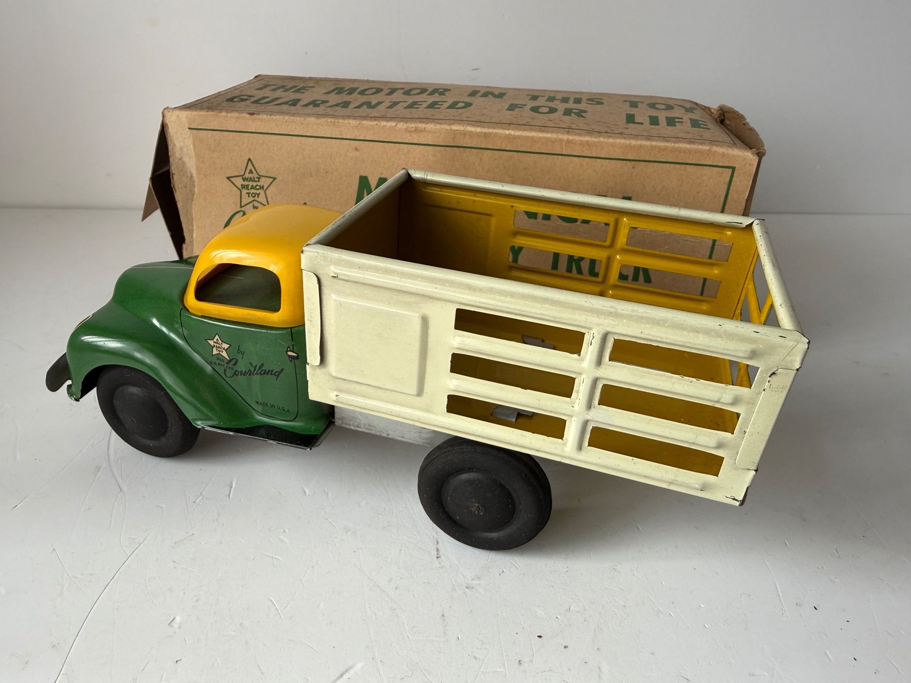 Giocattoli: Alter mechanischer Lastwagen aus Blech – Usato da Zwingen venduto da moje1 1