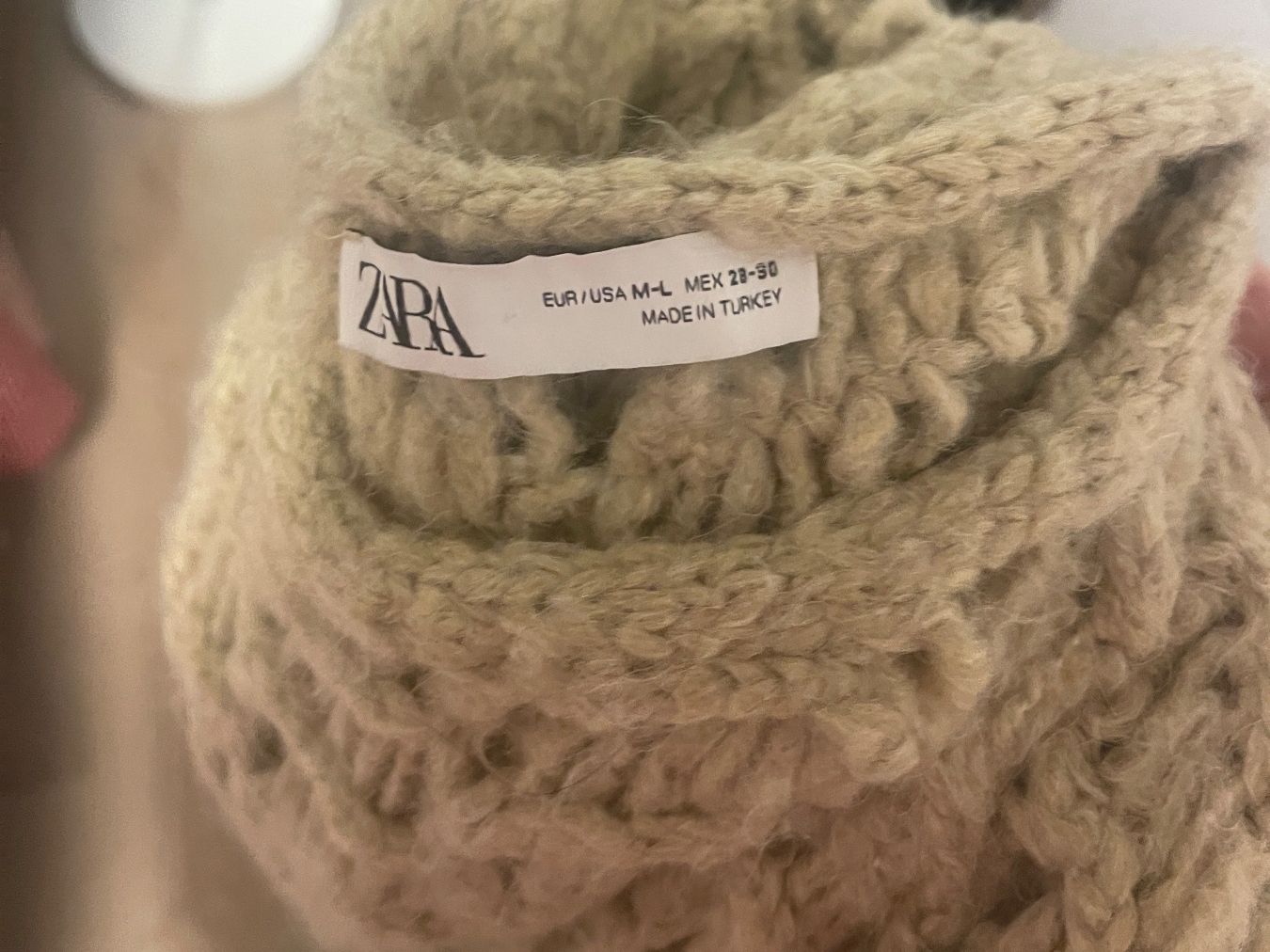 Maglioni & Felpe: Zara Pullover – Nuovo (secondo la descrizione) da Winterthur venduto da Milan340 1