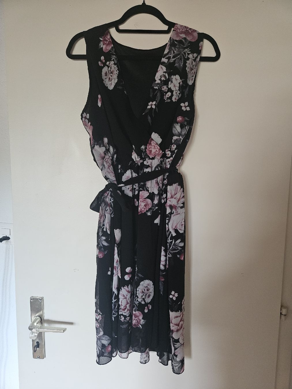 Vestiti: Robe courte avec ceinture – Usato da Fontenais venduto da zizatie