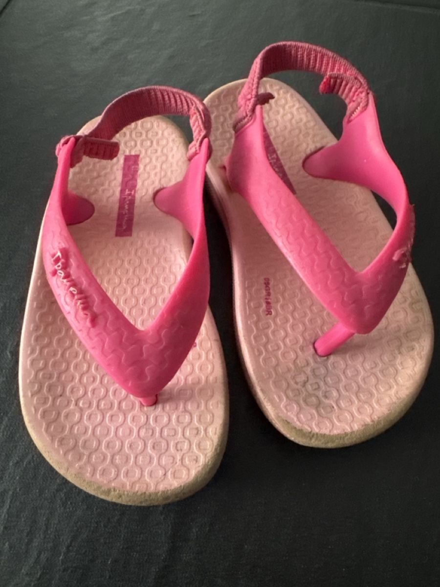 Ipanema Schuhe für Mädchen: Ipanema Flipflops Pink Grösse 20/21 – Gebraucht aus Zürich von Petrui 2