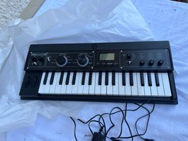 Synthesizer Korg microKORG XL+ mit OVP und Zubehör, Nr 56