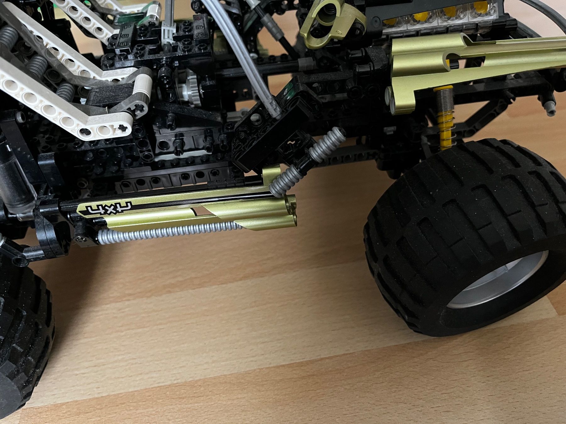 Lego Giocattoli: Lego Technic grosser Off-Roader 8466 – Usato da Gossau SG venduto da Noryflory 1