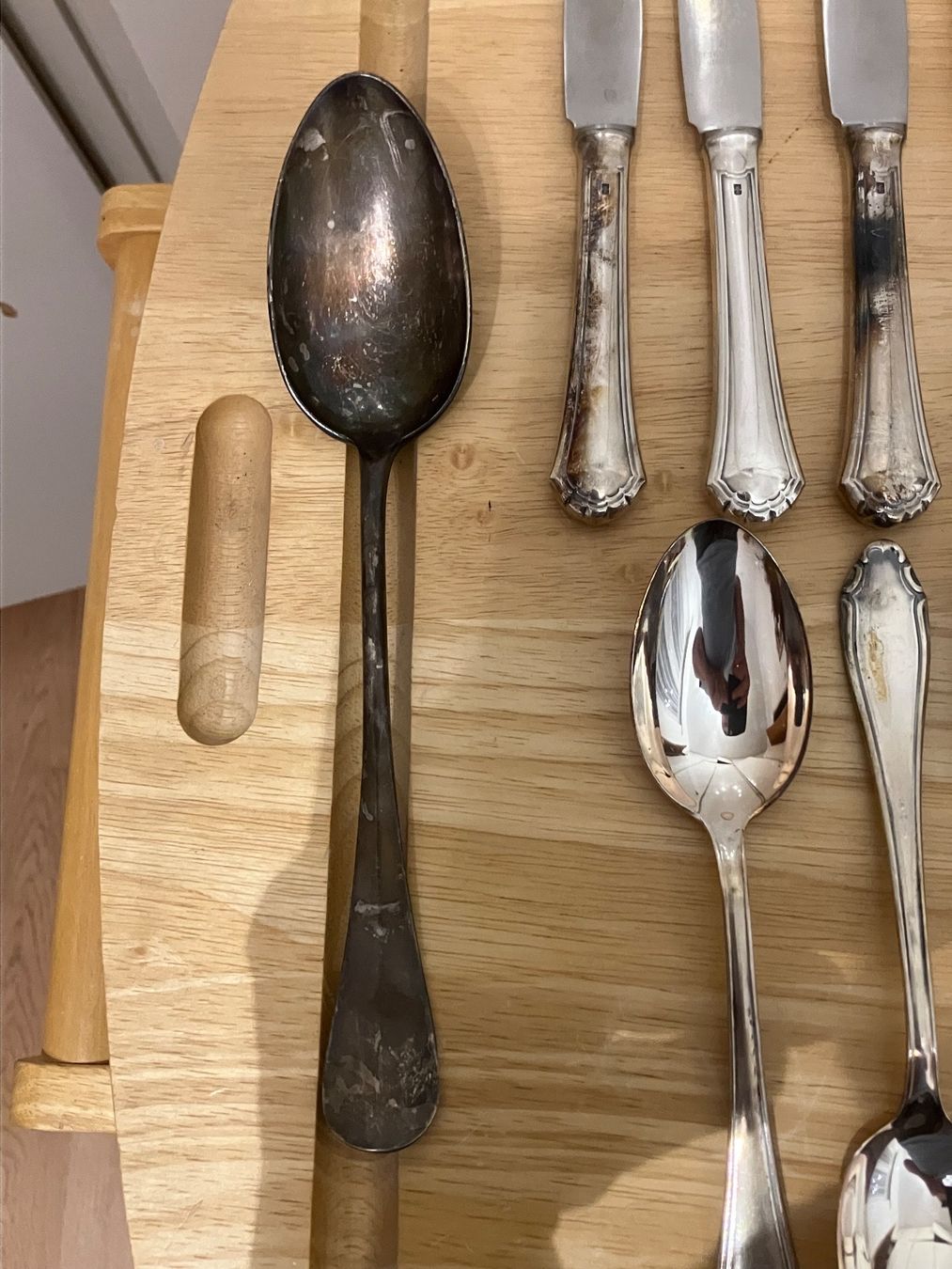 Bestecksets: Silberbesteck Set  Messer Gabel Löffel – Gebraucht aus Frick von  5