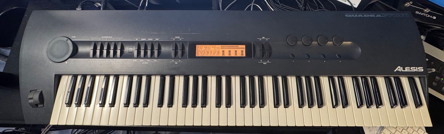 Alesis Strumenti musicali: Alesis Synthesizer zu verkaufen – Usato da Solothurn venduto da Eljuanito 5