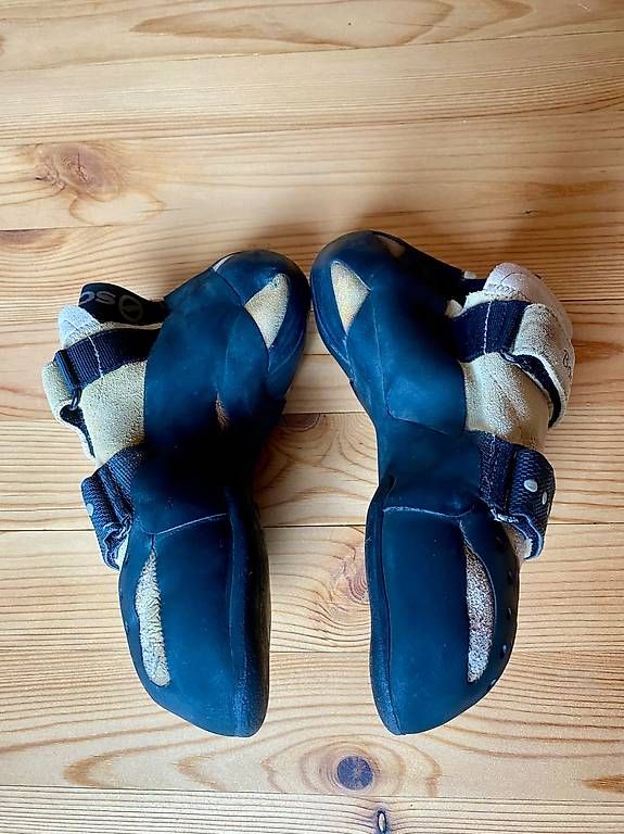 Scarpa Scarpe da uomo: Pedule Scarpa BOOSTER Nr.38 – Usato da Airolo venduto da mat_797x 1