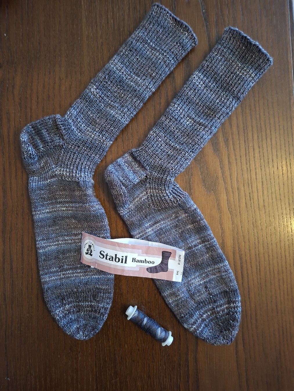 Calze: chaussettes tricotées no 44-45 – Nuovo e nell'imballaggio originale da Cournillens venduto da masoeur