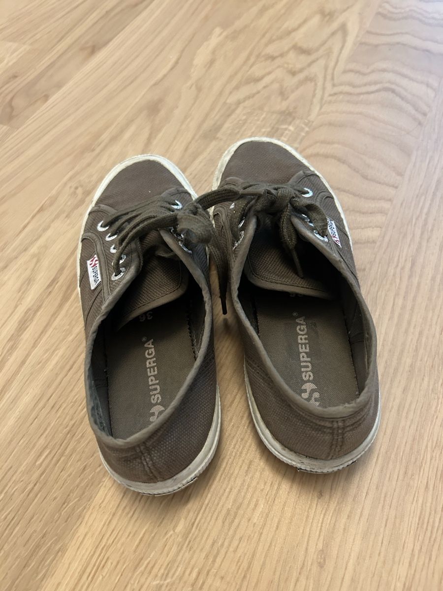 Superga Damenschuhe: Superga Canvas Sneaker Khaki, Grösse 36 – Gebraucht aus Luzern von iri_5pg9 1