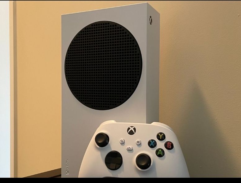 Microsoft Console: xbox série S + disque dur externe 4gb – Usato da Cugy VD venduto da Zolaaa