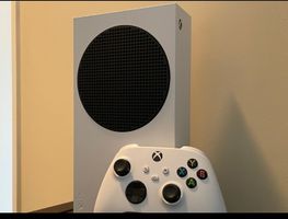 xbox série S + disque dur externe 4gb