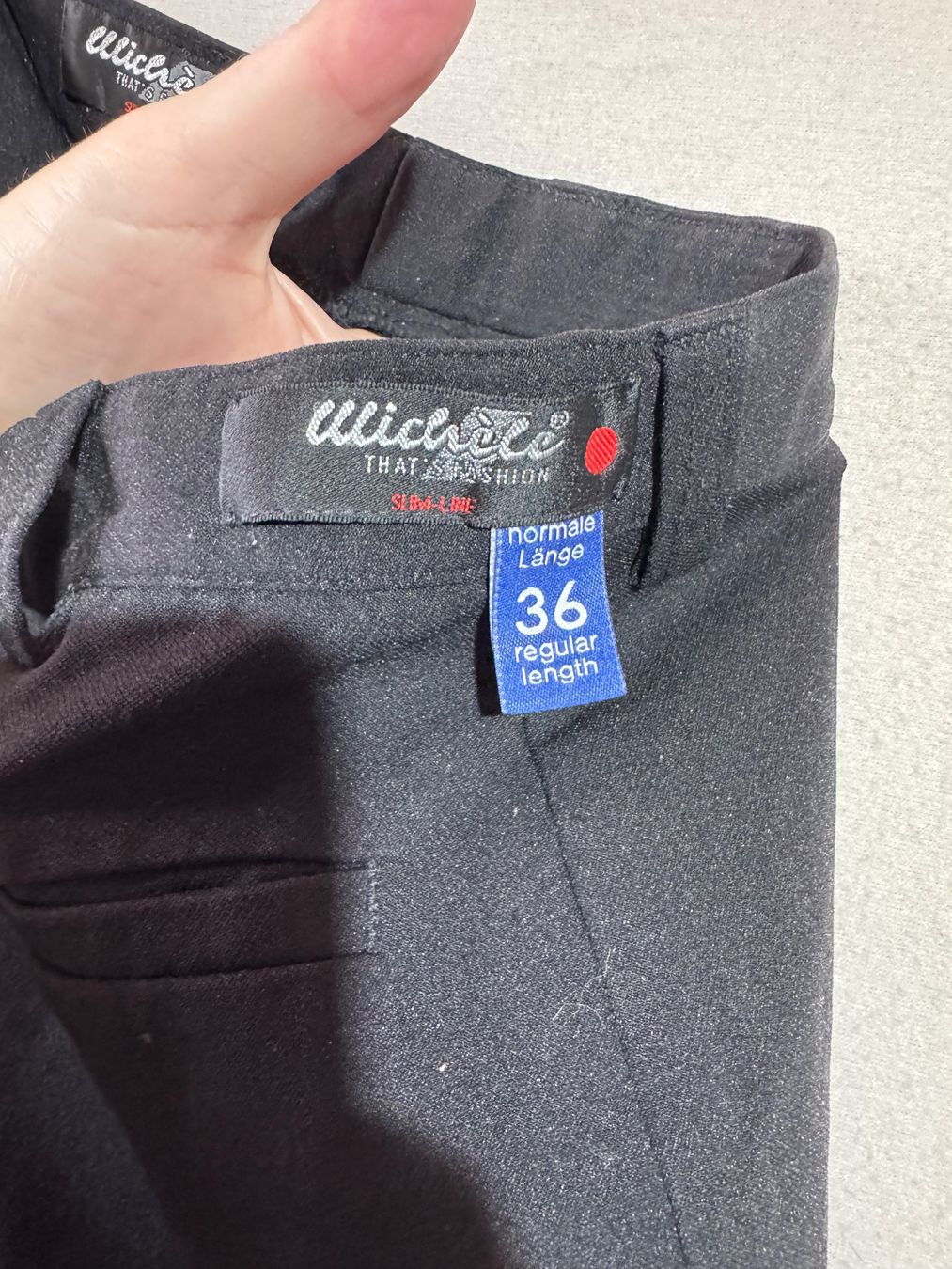 Pantaloni: Schwarze Hose Von Michele Gr. 36 – Usato da Grosswangen venduto da SALE_SALE_SALE 3