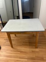 Retro Tisch, Küchentisch, Esstisch, Tisch mit Schublade.