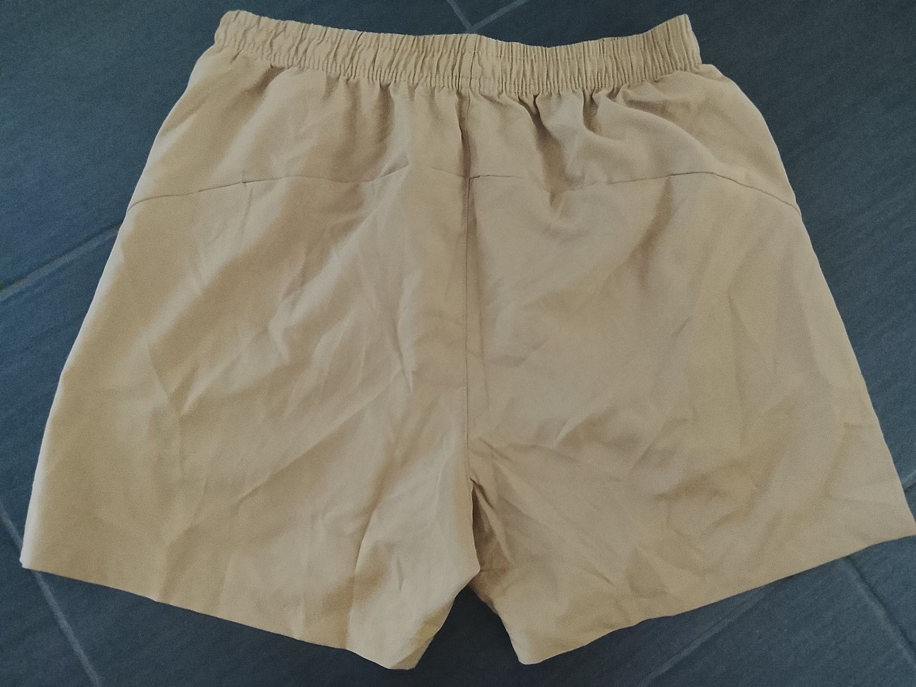 Pantaloni: Joli Short beige/brun neuf, taille S – Nuovo (secondo la descrizione) da Chavornay venduto da didou2009 4