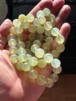 💲Long Serpentine Bead Necklace – Pale Green Translucent 💲