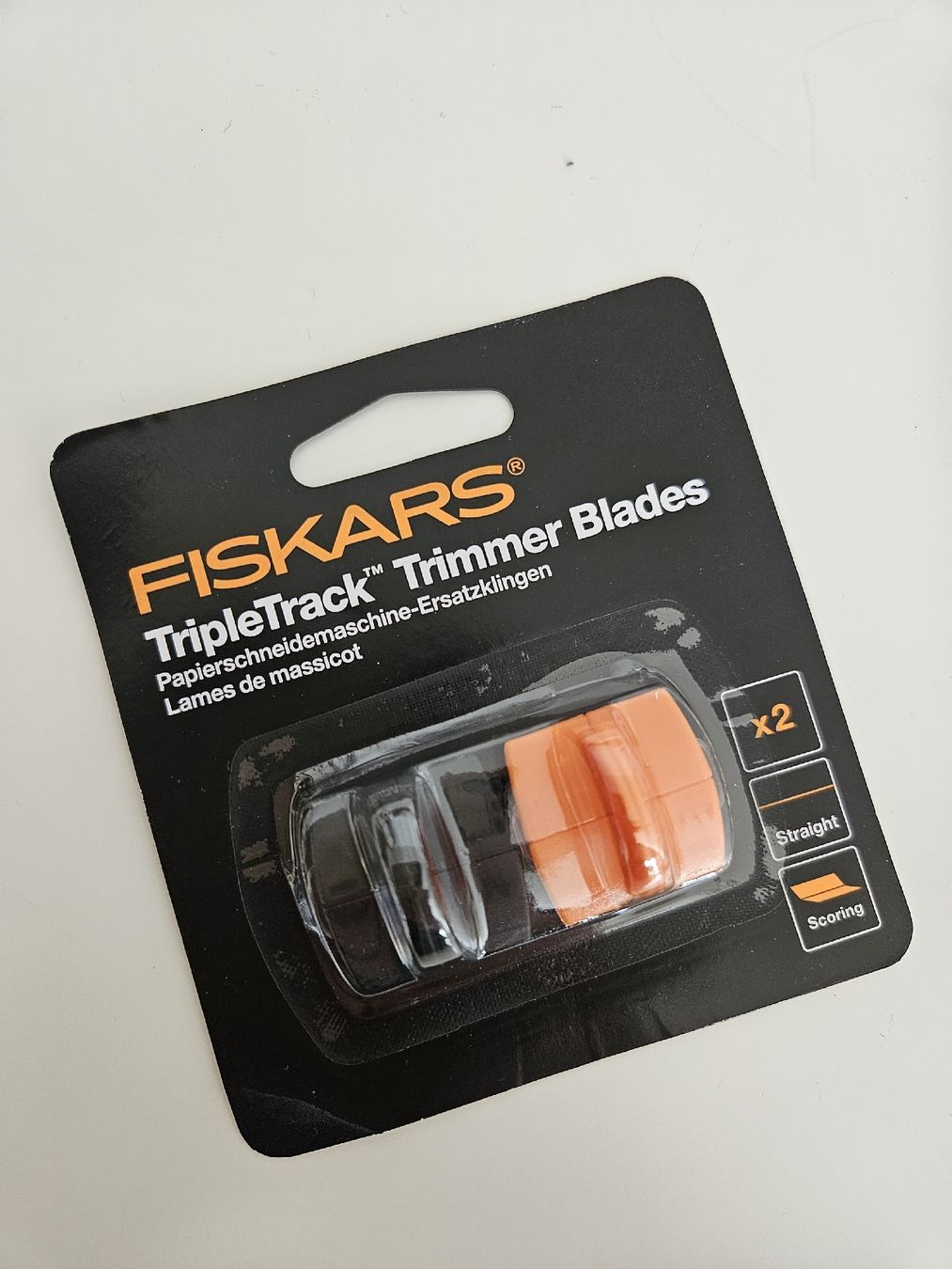 Fiskars Tutti gli attrezzi: FISKARS Papierschneidmaschine – Nuovo e nell'imballaggio originale da Dierikon venduto da pizziletta 1