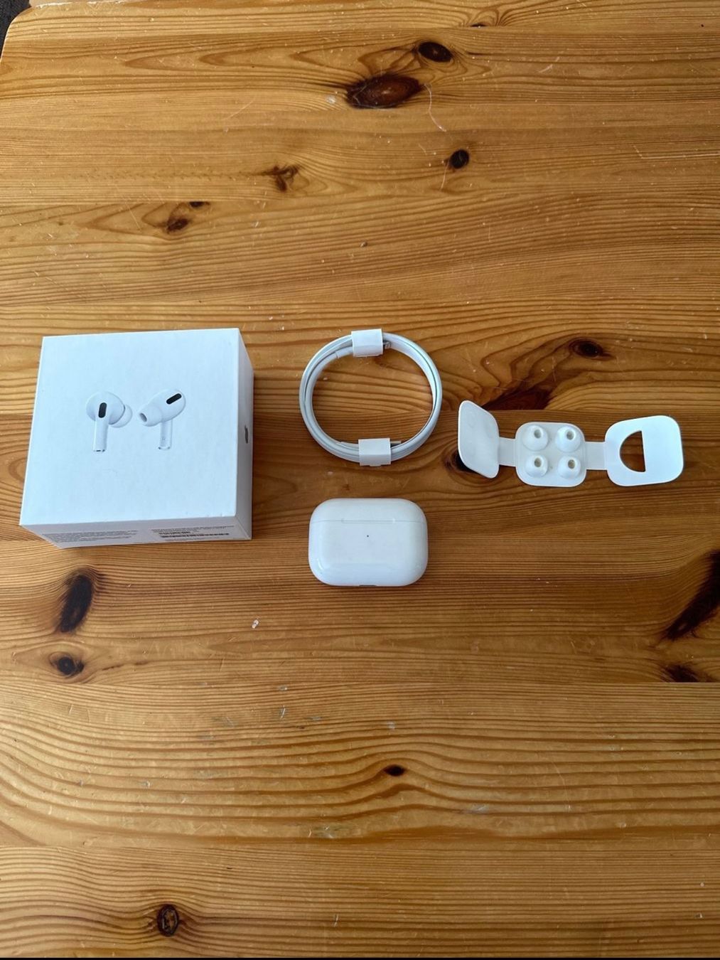 Apple Kopfhörer - Headsets: Airpods Pro 1st Generation – Gebraucht aus Hägendorf von  2