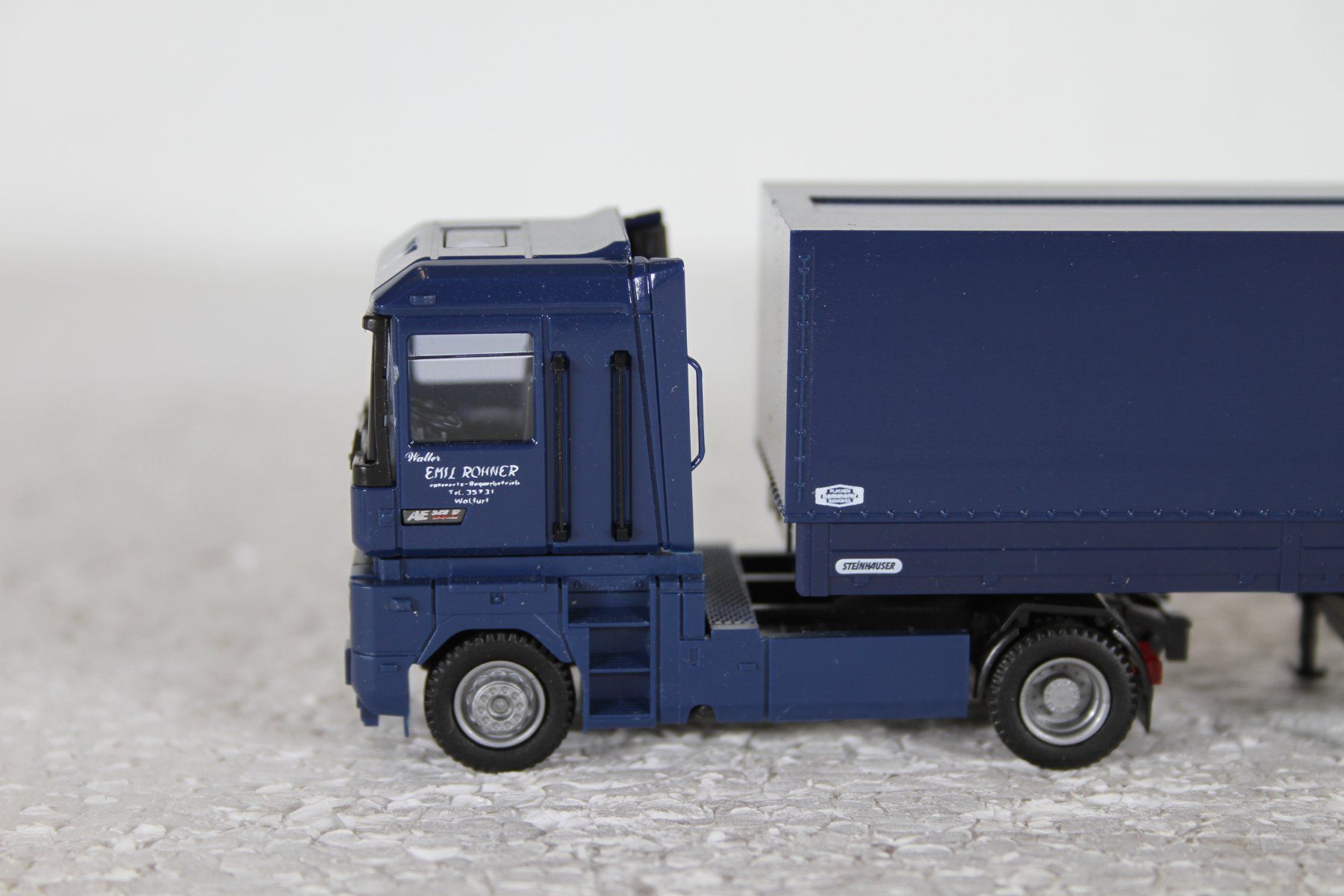 AWM Modellini d'auto: AWM Renault Delacher Sattelzug – Usato da Triesen venduto da cor_62ts 1