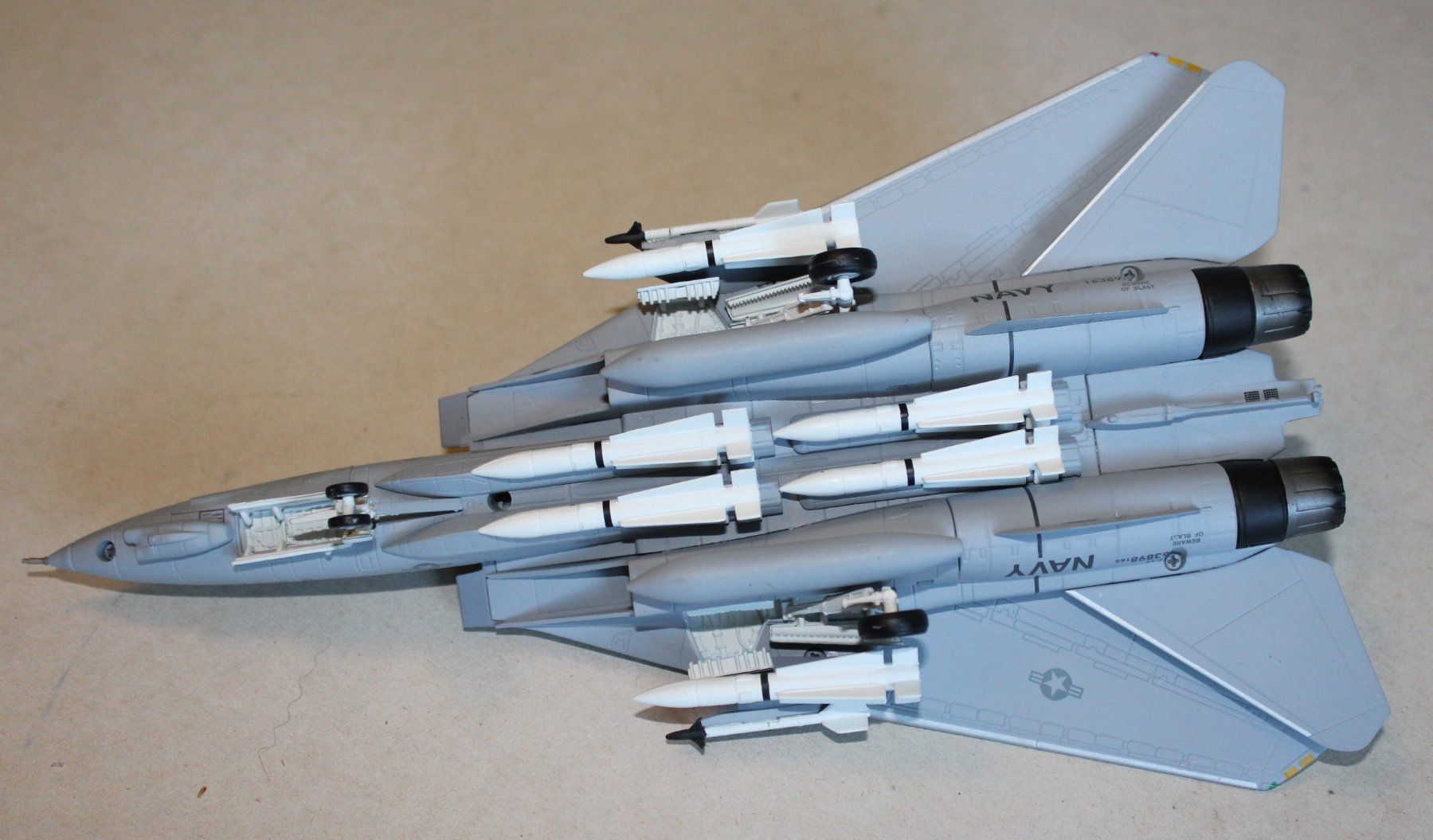 Kit di modellismo & Modellini statici: F-14D Tomcat der VFA-31 (Tomcatters, callsign "Felix") 1:72 – Usato da Worblaufen venduto da Cookie23 4