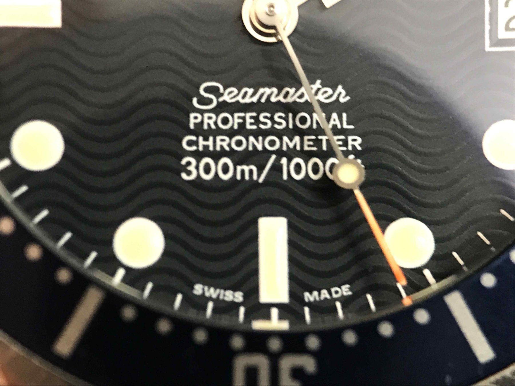 Omega Uhren: OMEGA SEAMASTER PROFESSIONAL 300 TRITIUM DIAL – Gebraucht aus Luzern von  8