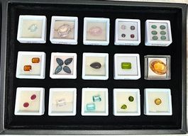 Coffret collection 30 gemmes 85.01 ct - Valeur 3'921.- Fr