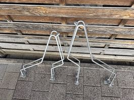 Zwei Veloständer von Velopa (ohne Einfahrschiene)