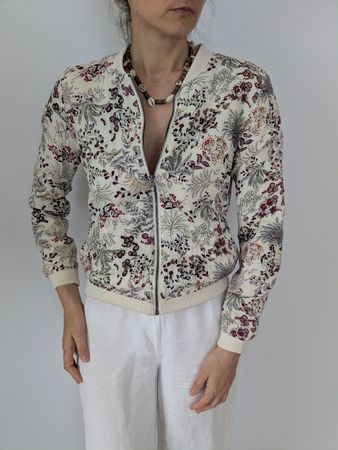 Bomberjacke ONLY blumenmuster Grösse 34 