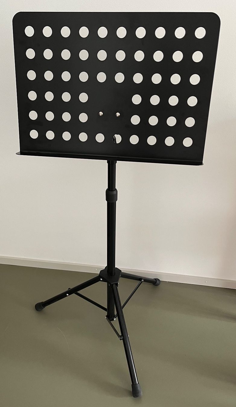 Instrumenten-& Notenständer: Notenständer / Orchesterpult – Gebraucht aus Zürich von embruko
