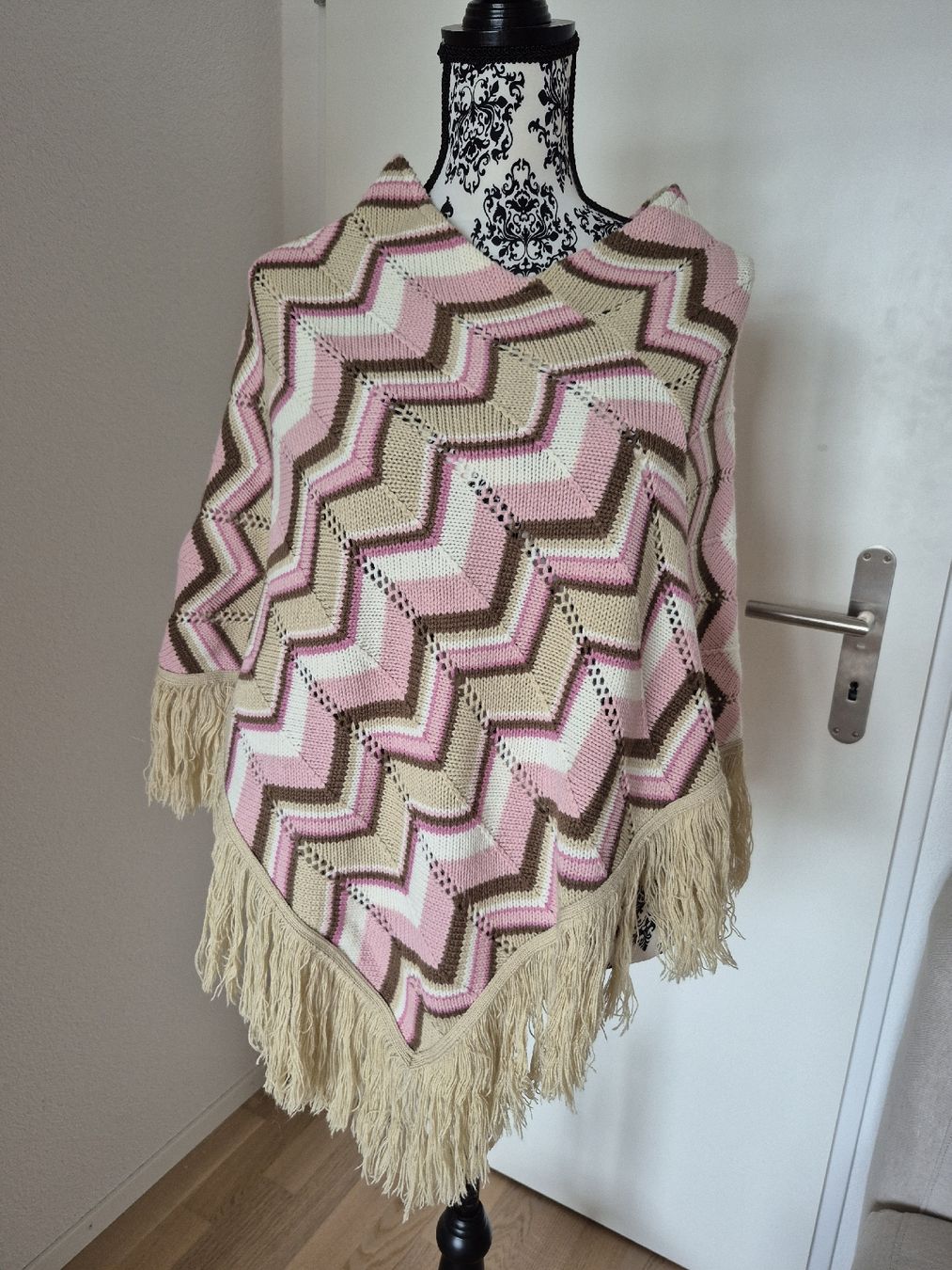 Maglioni & Felpe: Jane Norman Poncho, Strick – Usato da Thun venduto da Zuzi84