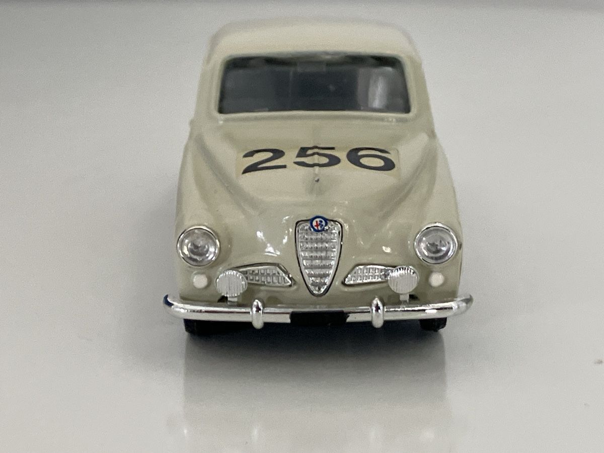 Alfa Romeo Modellini d'auto: Alfa Romeo 1900, Brumm 1:43 – Usato da Seuzach venduto da steig43 3