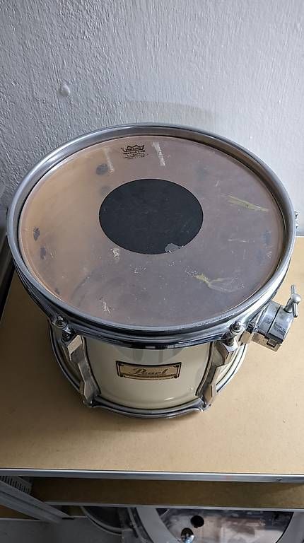 Strumenti musicali: 10" Pearl BLX Tom Weiss mit Tom-Halter – Usato da Emmenbrücke venduto da SkJoey 1