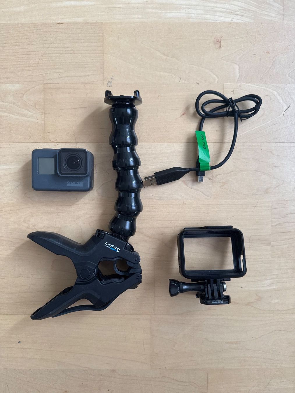 Gopro Action Cam: GoPro Hero 5 waterproof + accessories – Gebraucht aus Winterthur von Emma0312 2