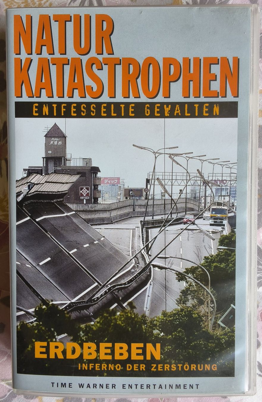 Tutti i VHS: VHS Naturkatastrophen Erdbeben 1995 52' – Usato da Hallau venduto da histoiremerveilleuse