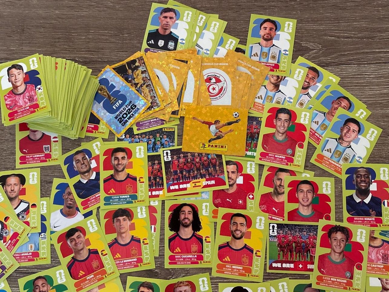 Autocollants: Panini Sticker circa 200 Stickers!!!!! – D'occasion à Wagen par gab_l78t