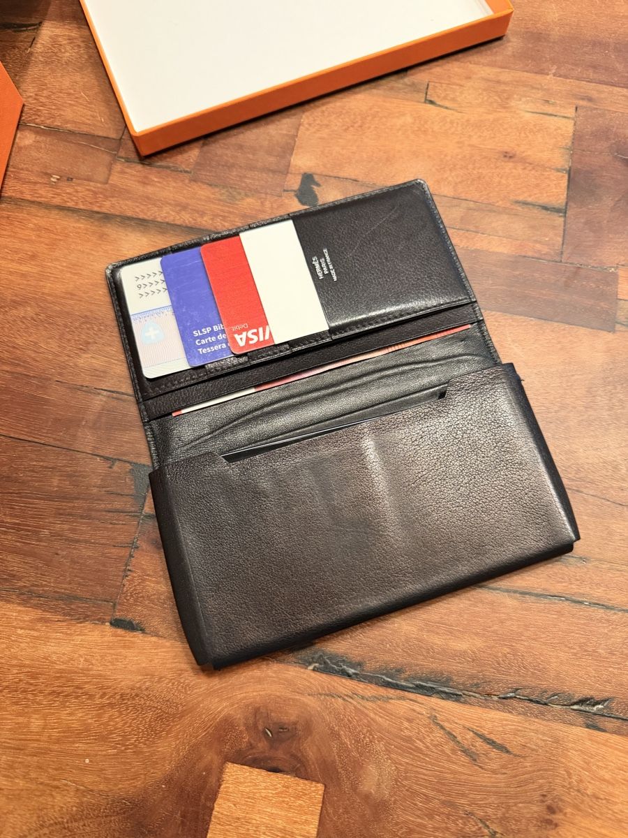 Apple Portables: iPhone 12 mini 256GB + Hermes wallet – D'occasion à Zürich par rawandworn 4